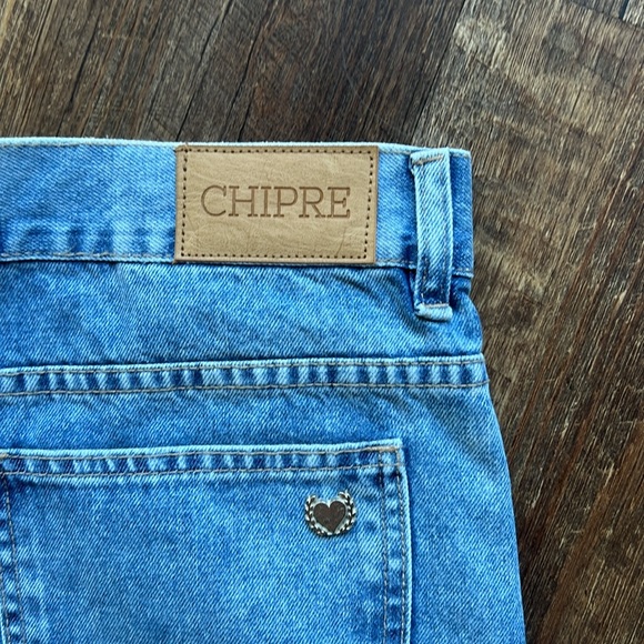 CHIPRE High Rise Jean - Picture 5 of 5